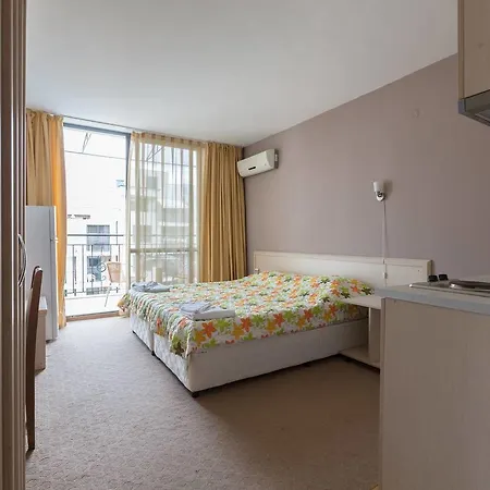 ★studio With Kitchen Wifi Balcony Pool View ★mt★ Sunny Beach