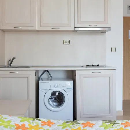 Apartamento ★studio With Kitchen Wifi Balcony Pool View ★mt★ *